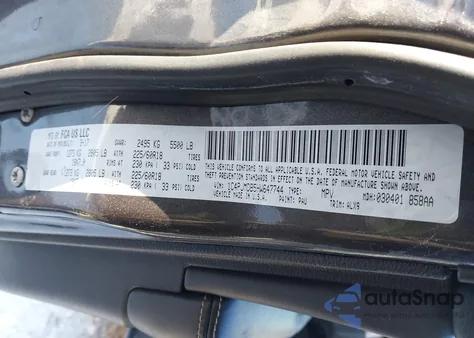 2017 Jeep Cherokee Limited 4X4 из США, поврежденный, VIN 1C4PJMDB5HW647744